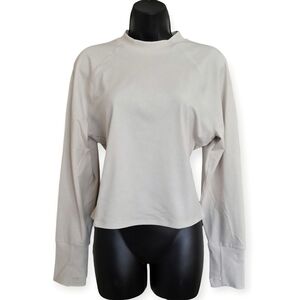 ☆Athleta Cream Long Sleeve Top☆